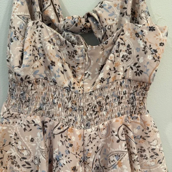 Style Rack Patterned Ruffle Romper - Picture 5 of 6